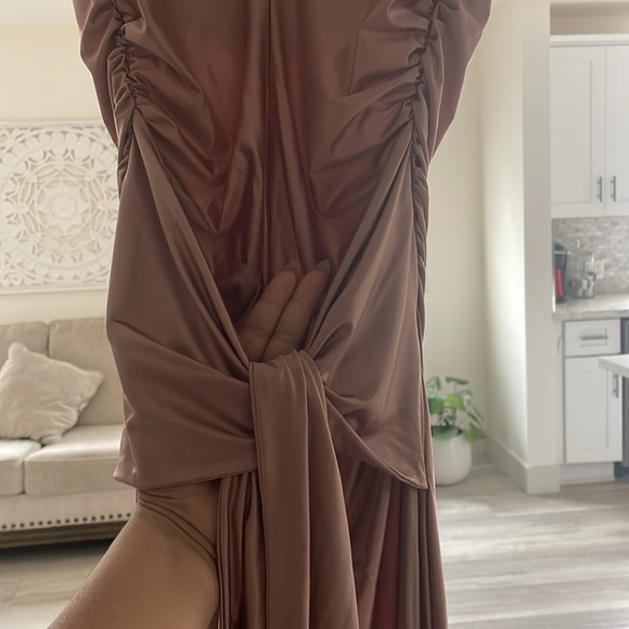 Reformation Dress - Picture 7 of 8